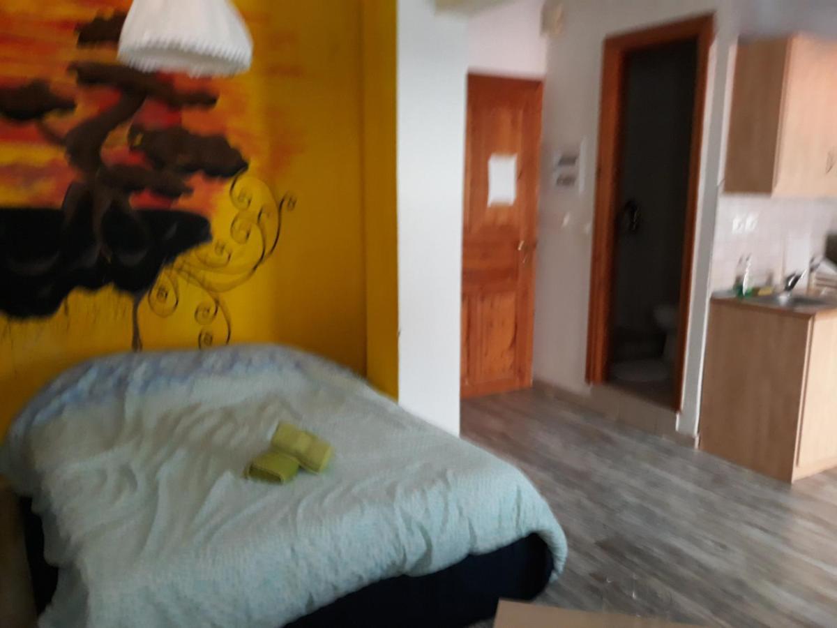 The Studio With The Bohemian Ambiance Thessaloniki Exterior photo